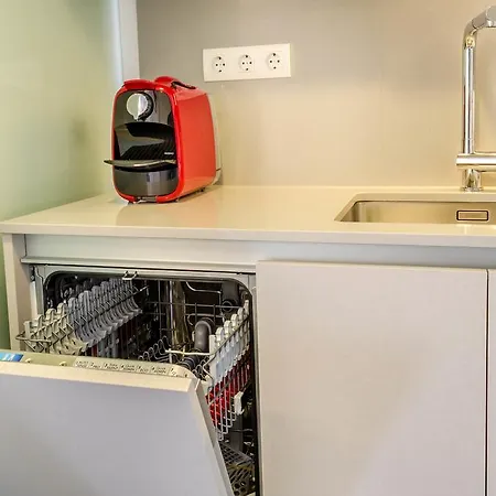 Lisbon Avenue Apart - Free Parking *