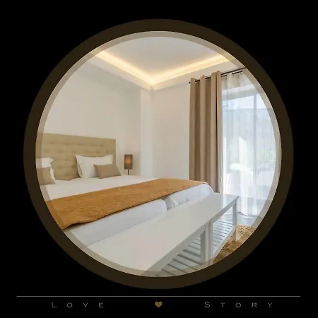 Avenue - Free Parking